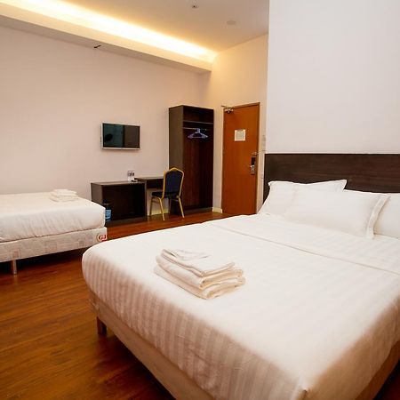 Labuan Fortune Hotel Esterno foto