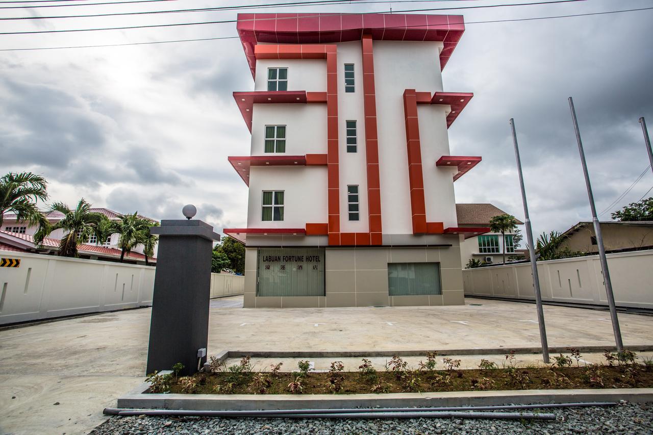 Labuan Fortune Hotel Esterno foto